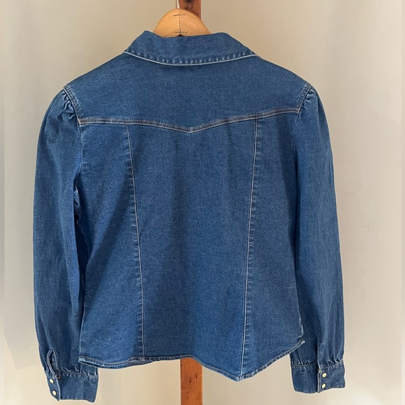 Levi’s snap button up denim shirt shoulder detail large - Picture 2 of 8